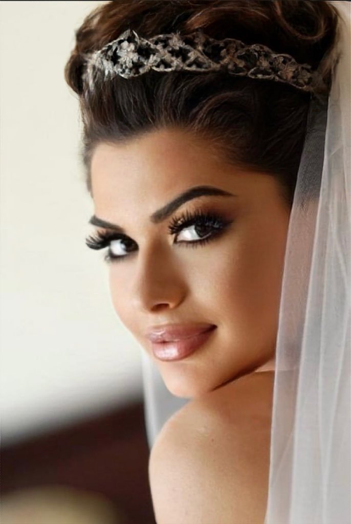 Glendale CA traditional Makeup
